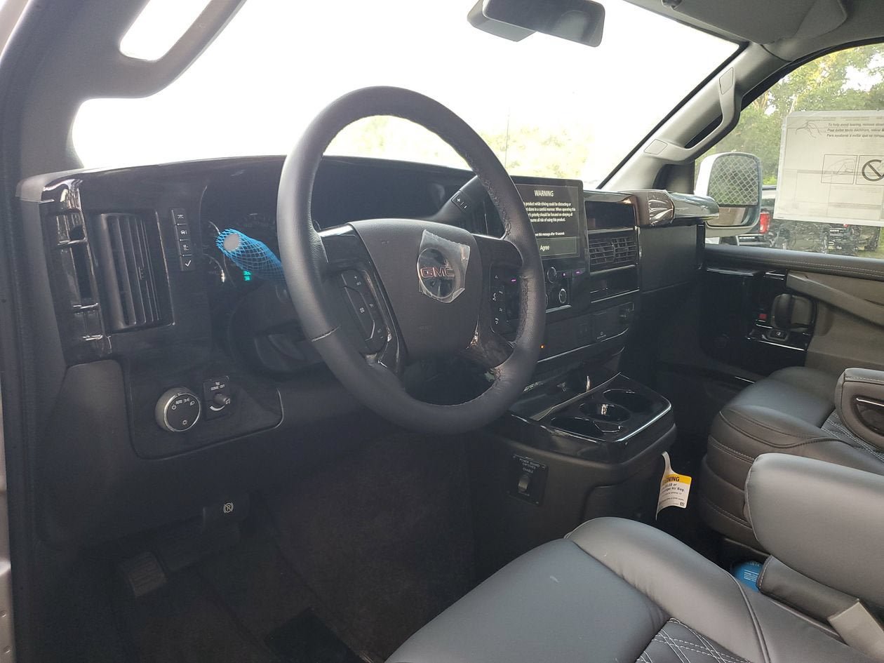 New 2026 GMC Savana 2500 w/ Driver Convenience Package RWD image 21
