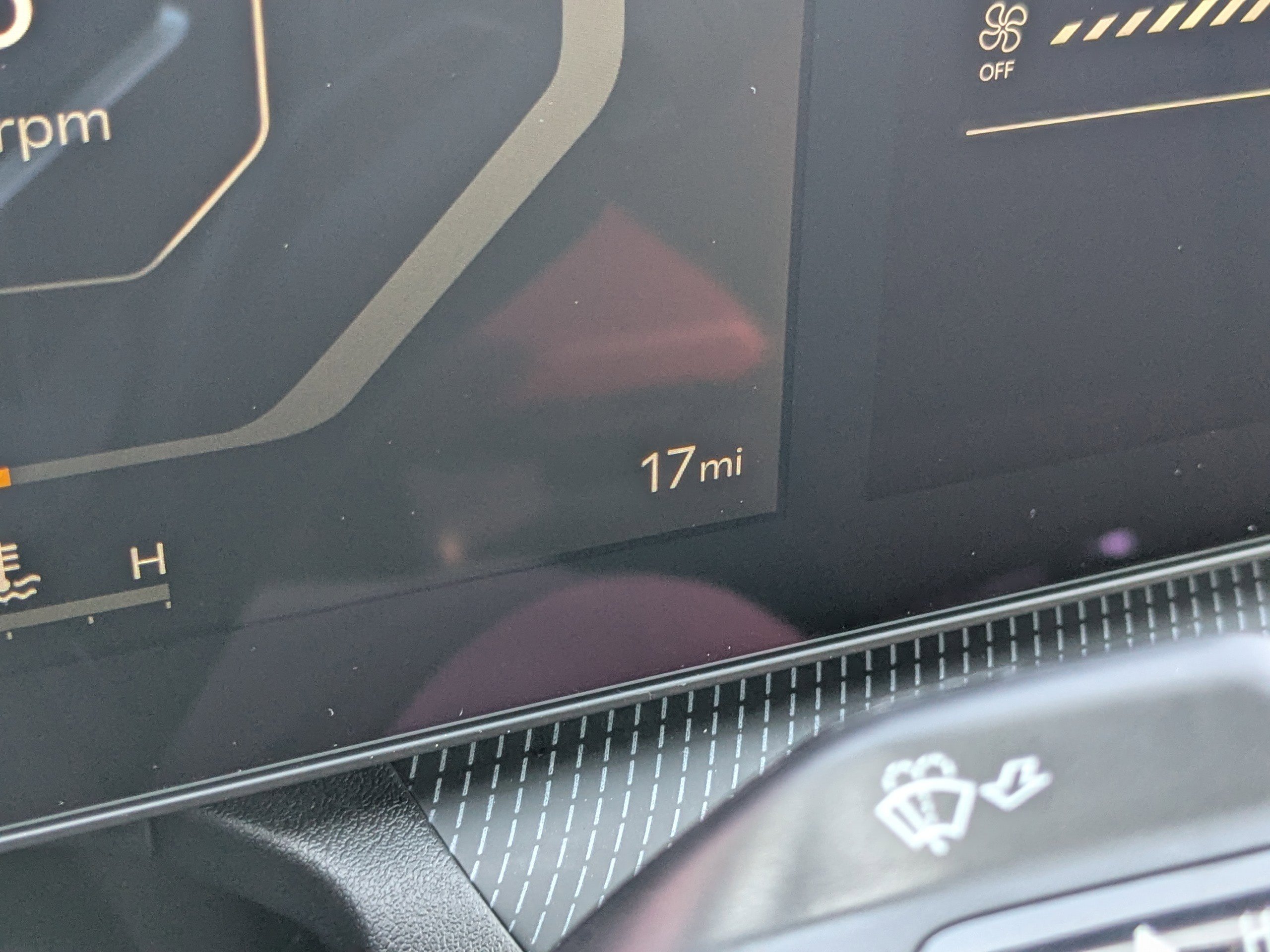 New 2025 Kia K4 GT-Line w/ GT-Line Premium Package FWD image 34