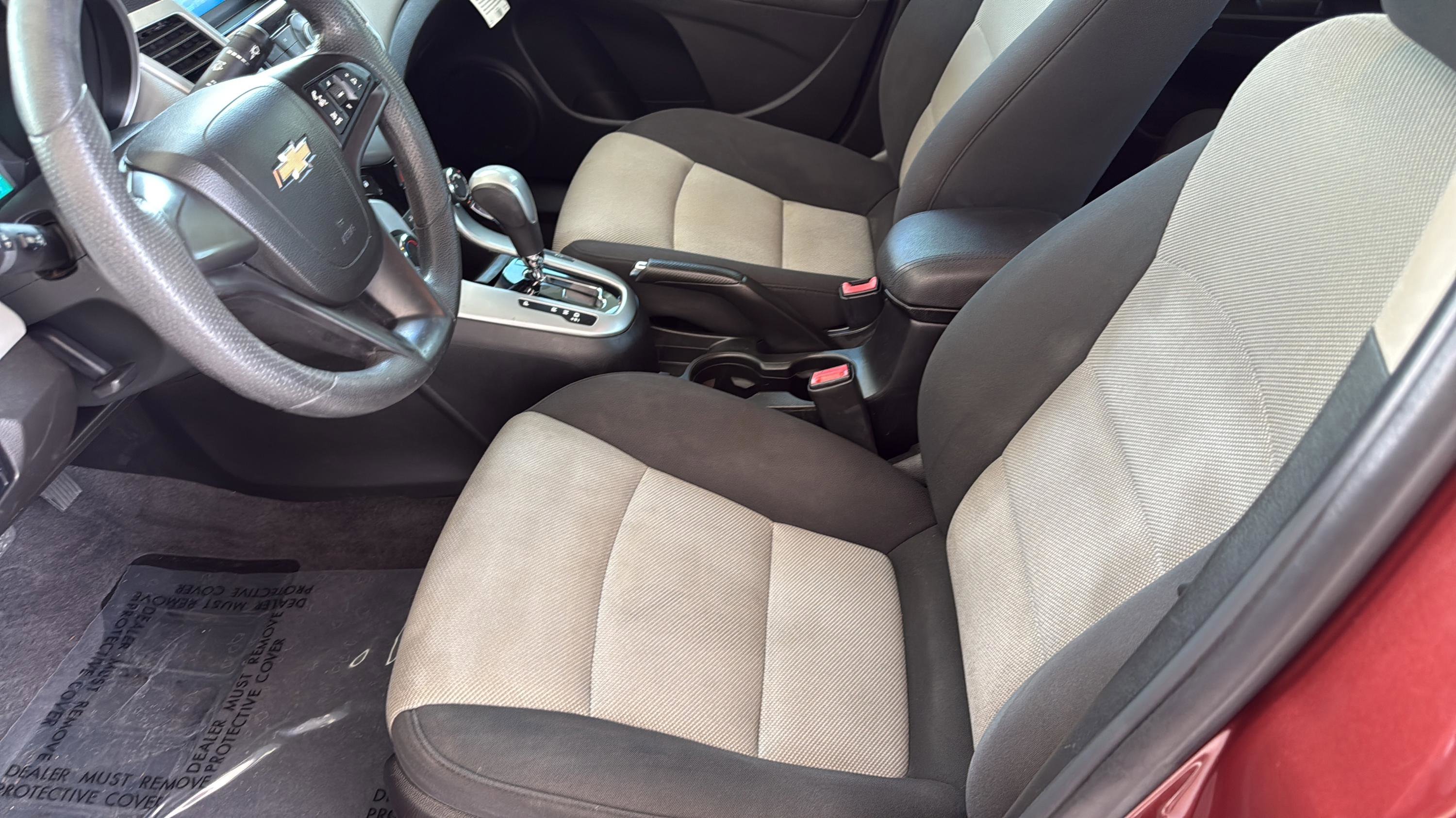 Used 2012 Chevrolet Cruze LS w/ Connectivity Package FWD image 12