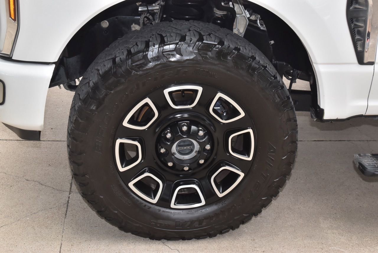 Used 2024 Ford F250 Platinum image 41