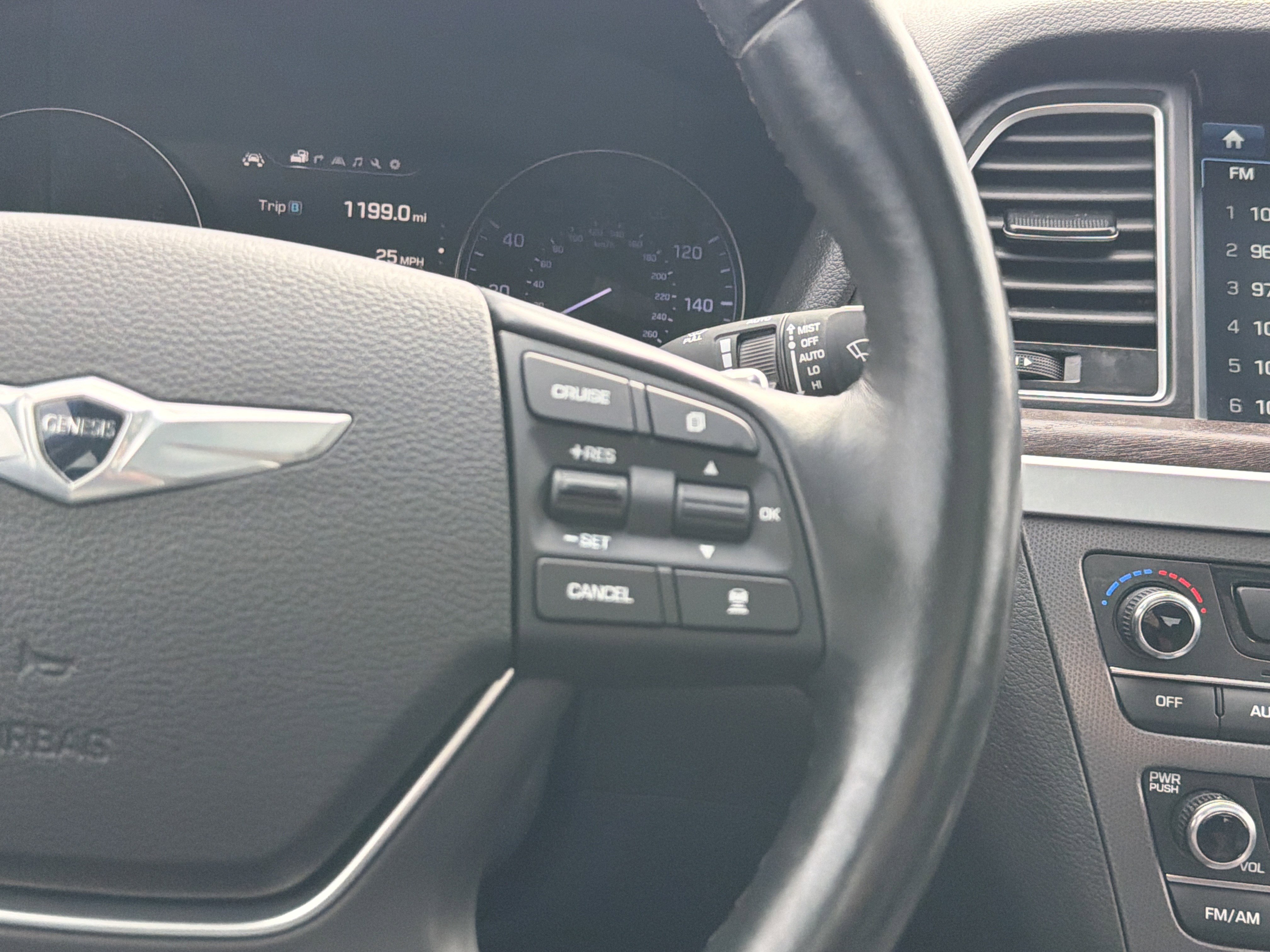 Used 2015 Hyundai Genesis 3.8 w/ Option Group 04 image 20