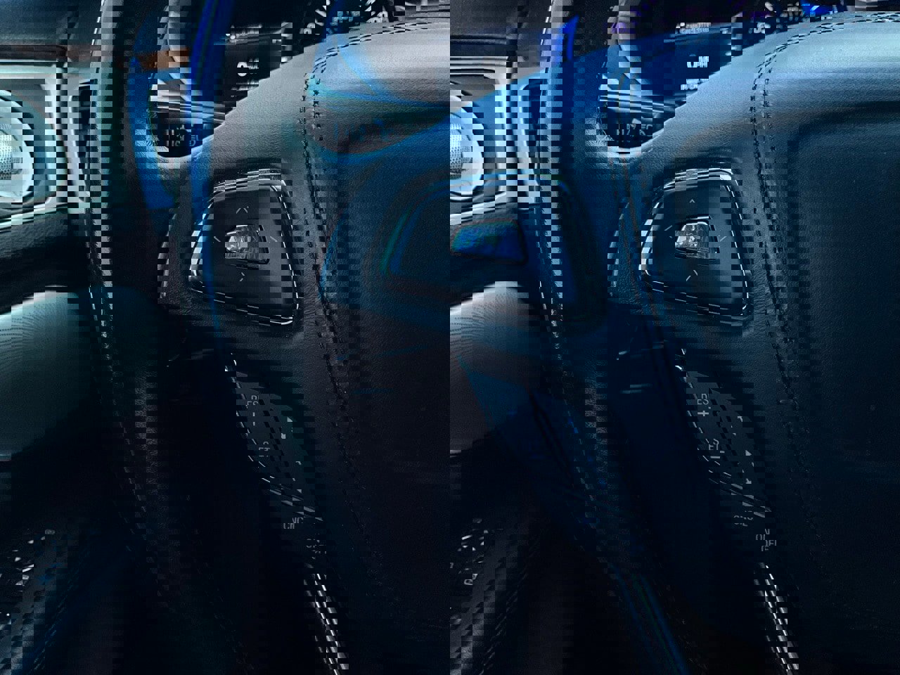 Used 2019 Lincoln MKZ Reserve w/ Luxury Package image 36