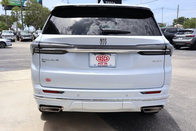 New 2026 Buick Enclave Avenir w/ Super Cruise Package AWD/4WD image 7