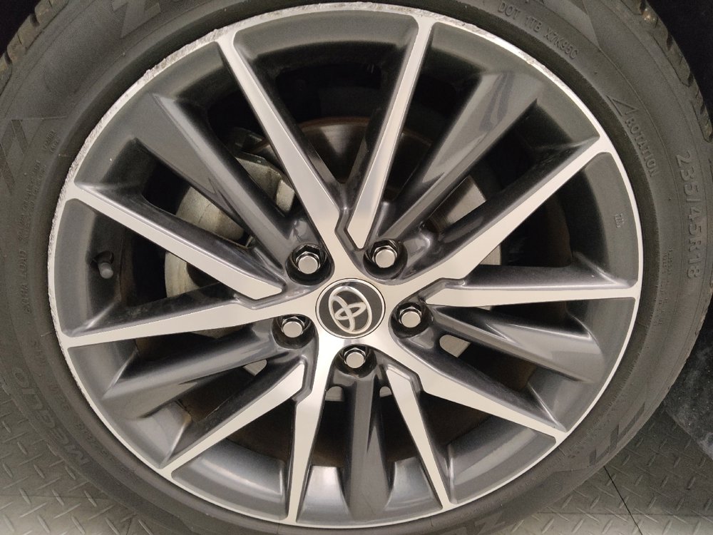 Used 2023 Toyota Camry XLE w/ Navigation Package FWD image 31