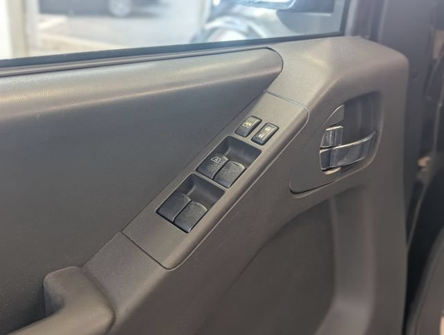Used 2019 Nissan Frontier PRO-4X AWD/4WD image 18