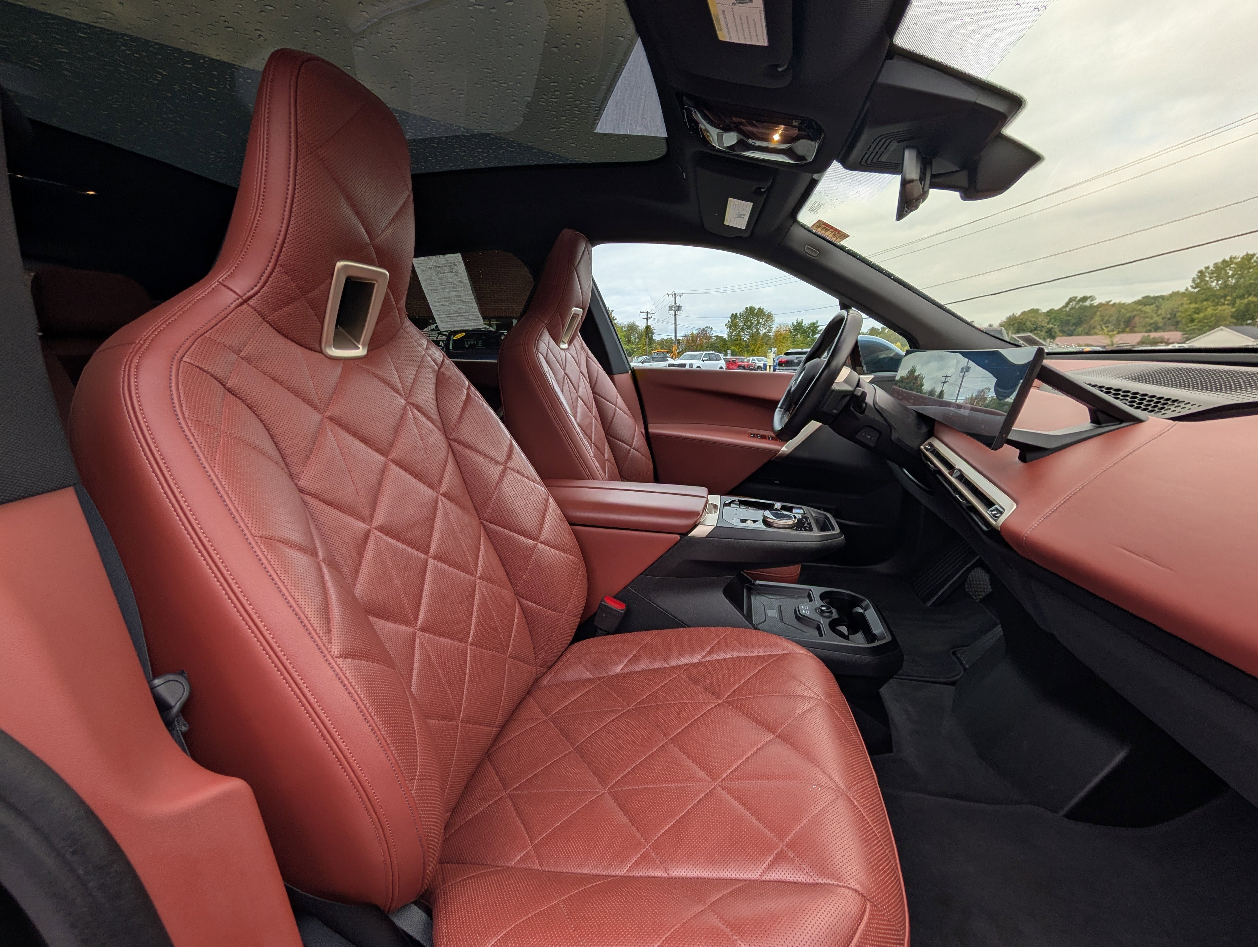 Used 2023 BMW iX xDrive50 w/ Sport Package image 54