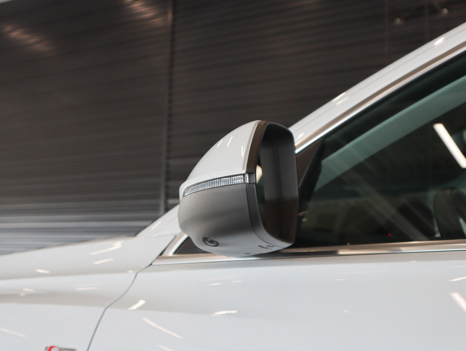 Used 2023 Audi Q8 Premium Plus w/ Premium Plus Package image 28