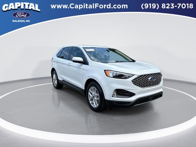 Certified 2023 Ford Edge SEL w/ Convenience Package AWD/4WD image 2