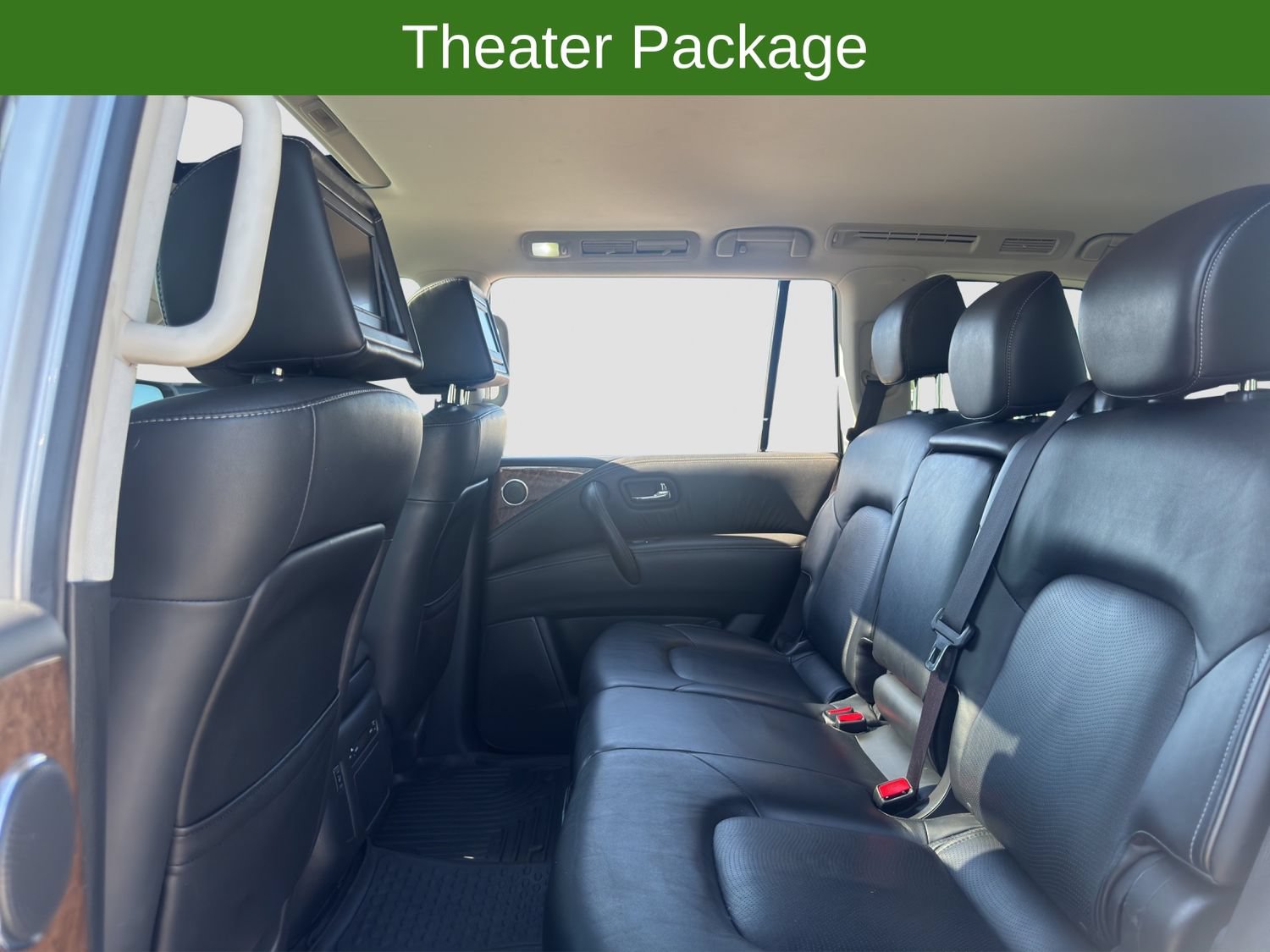 Used 2016 INFINITI QX80 4WD w/ Driver's Assistance Package image 13