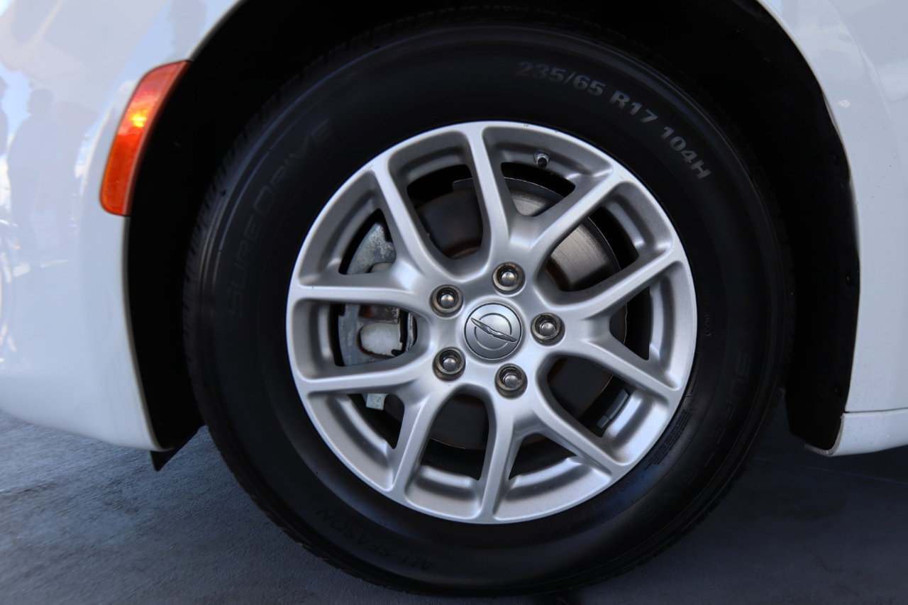 Used 2021 Chrysler Voyager Lxi image 13