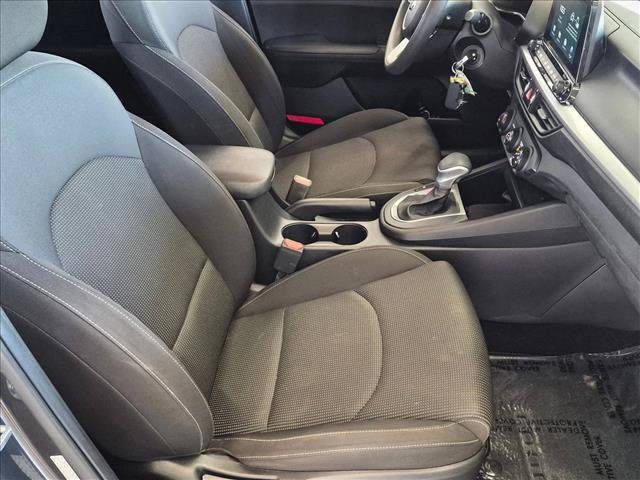 Used 2020 Kia Forte LXS FWD image 18