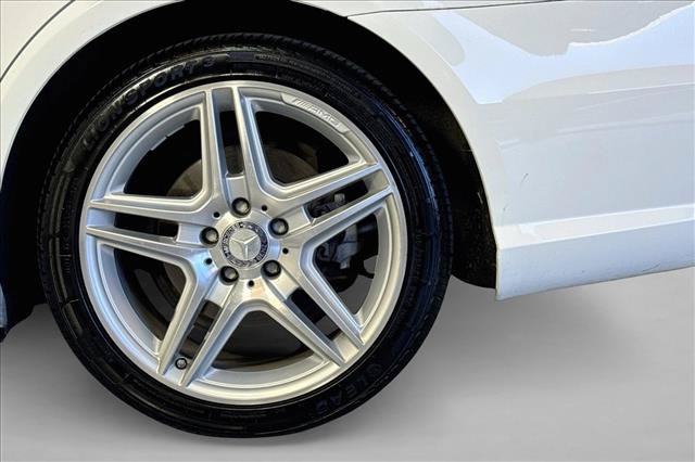 Used 2013 Mercedes-Benz E 350 Sedan image 29