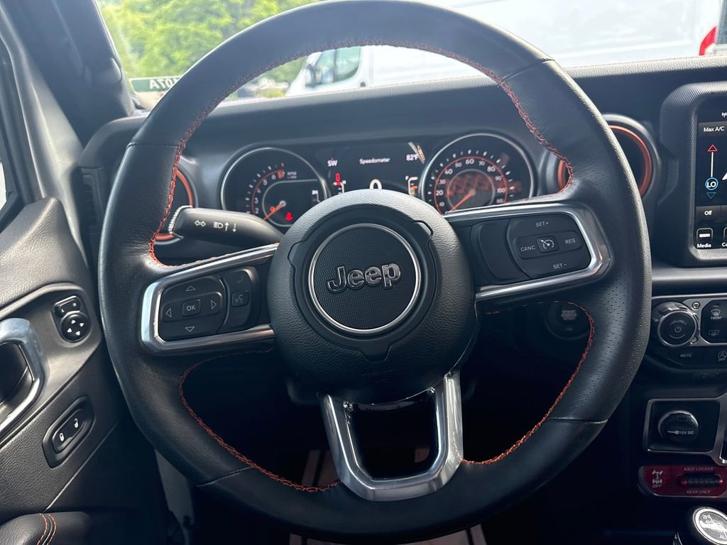 Used 2023 Jeep Gladiator Mojave w/ LED Lighting Group AWD/4WD image 17
