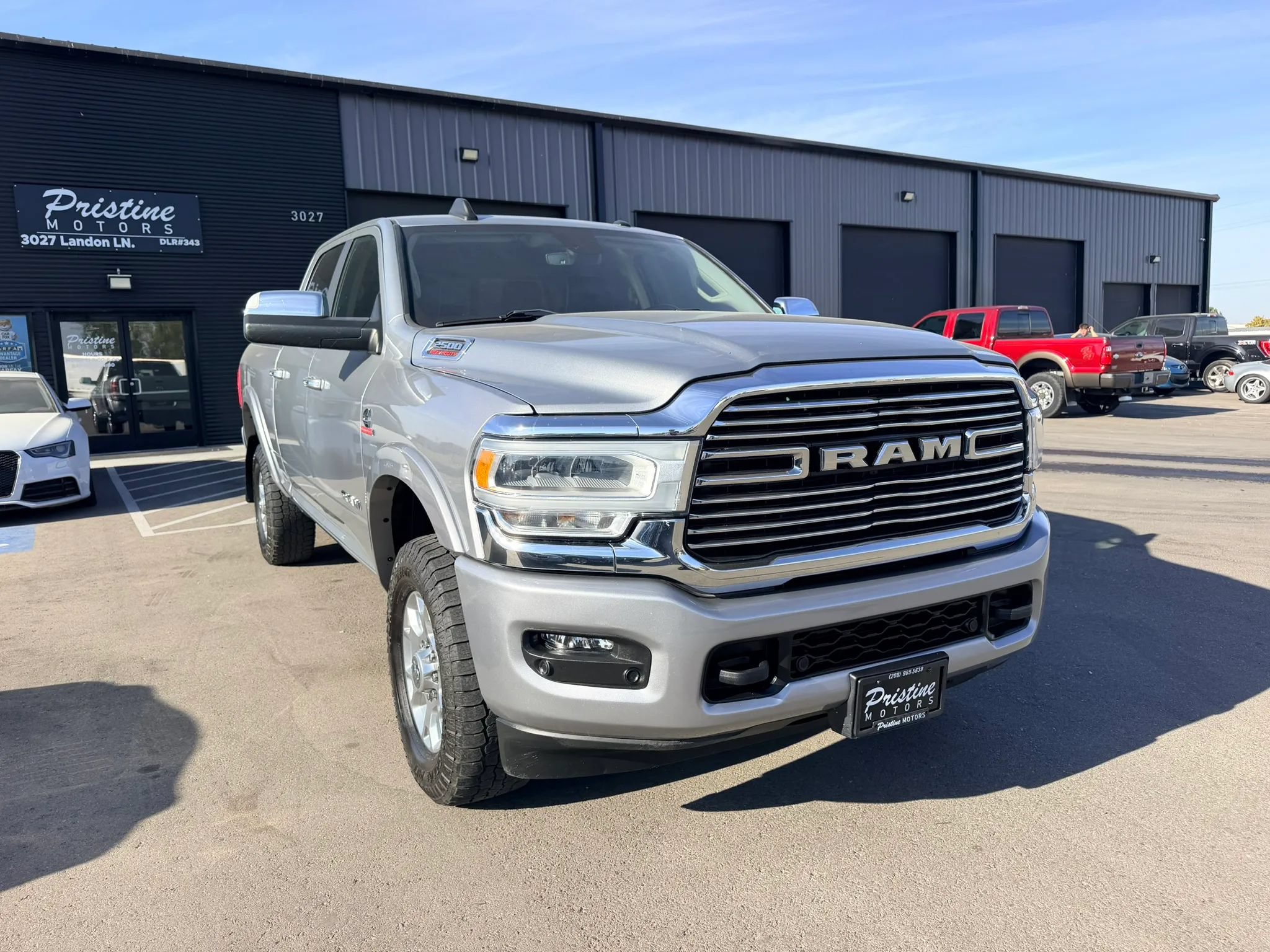 Used 2021 RAM 2500 Laramie w/ Body Color Bumper Group AWD/4WD image 3