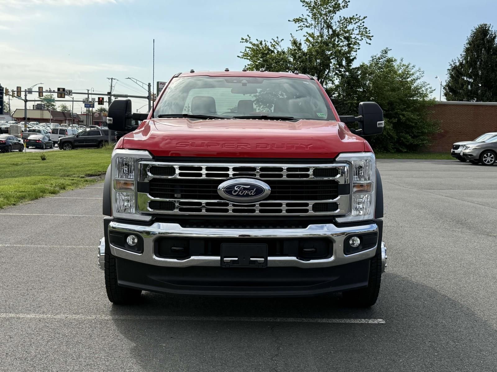 New 2025 Ford F450 XLT w/ XLT Value Package image 6