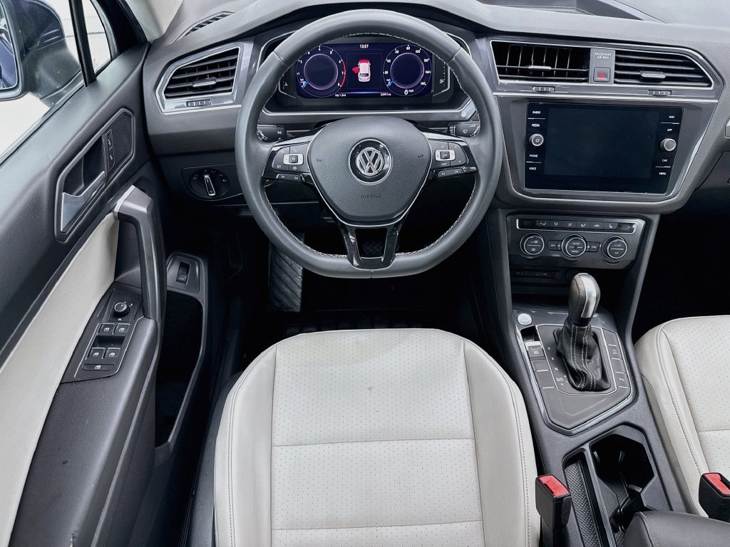 Used 2021 Volkswagen Tiguan SEL FWD image 10