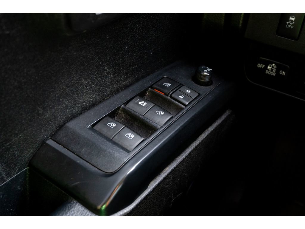 Used 2022 Toyota Tacoma SR w/ SR Convenience Package image 26