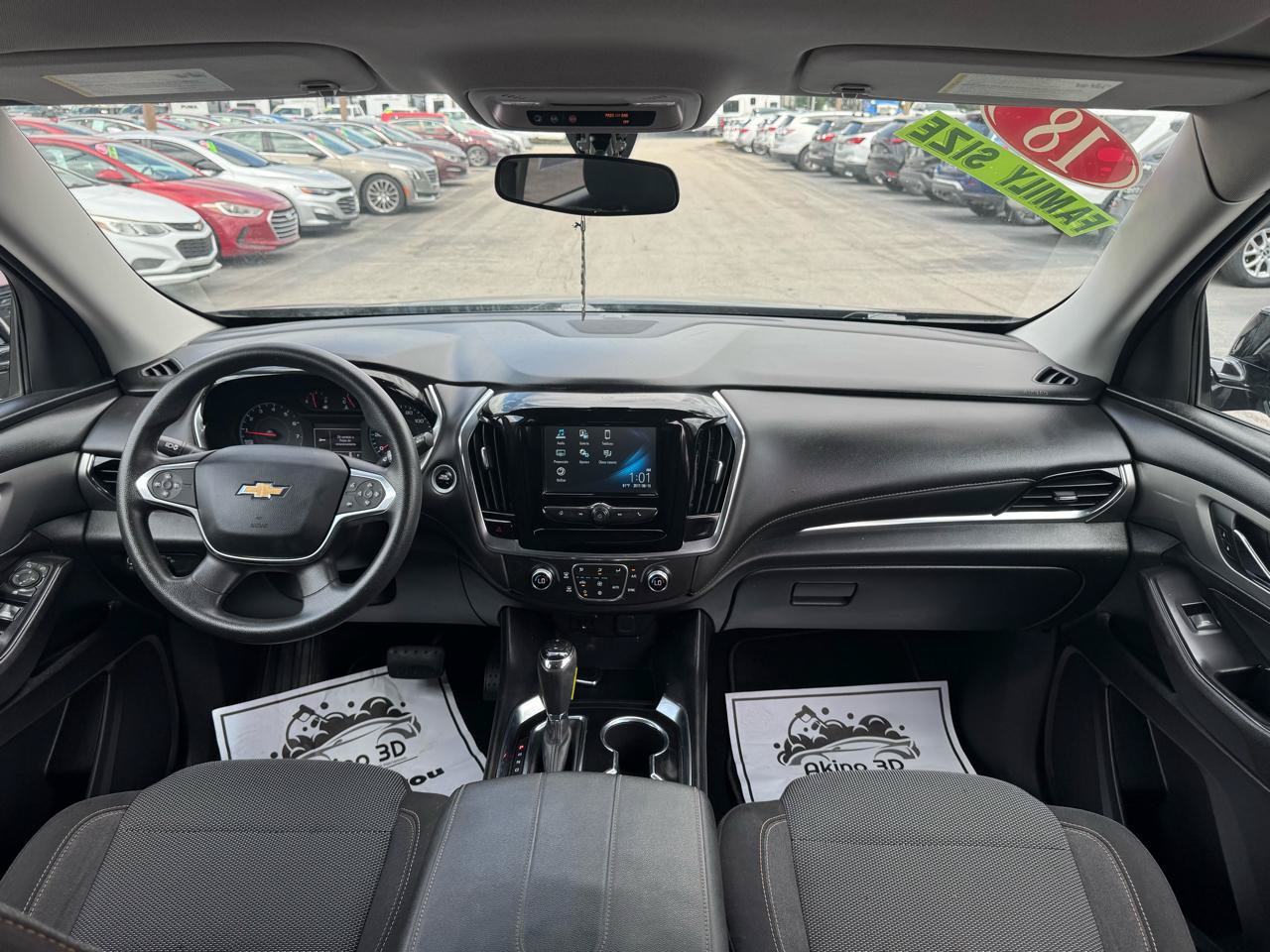 Used 2018 Chevrolet Traverse LS FWD image 13