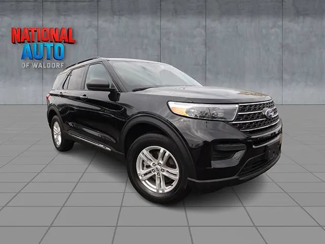 Used 2023 Ford Explorer XLT AWD/4WD image 1