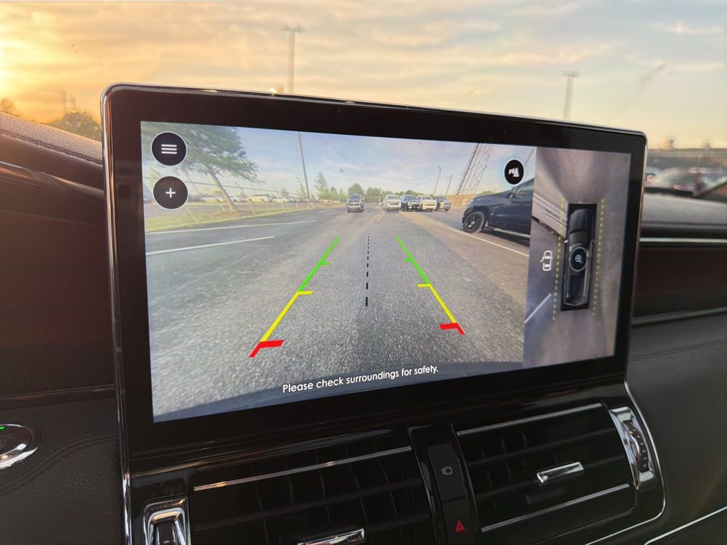 Used 2022 Lincoln Navigator Reserve AWD/4WD image 21