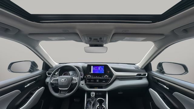 Used 2025 Toyota Highlander XLE FWD image 10
