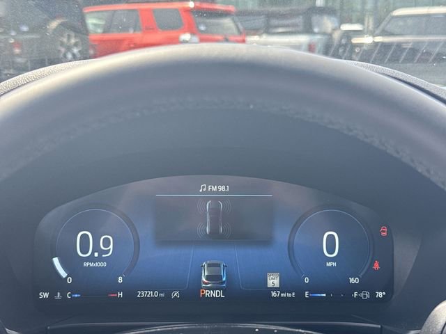 Used 2025 Ford Escape Platinum AWD/4WD image 15