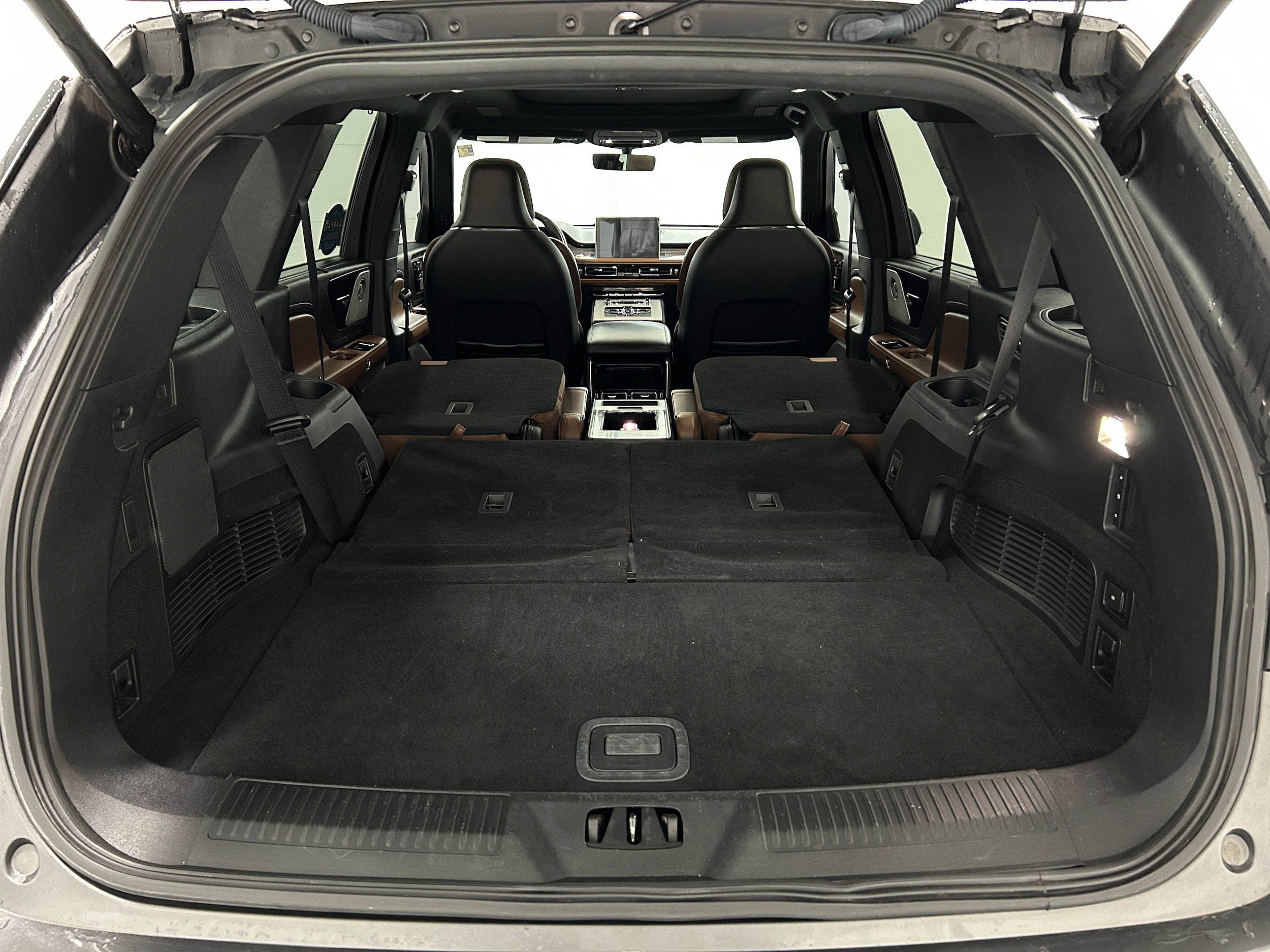 Used 2020 Lincoln Aviator Grand Touring w/ Equipment Group 302A image 37