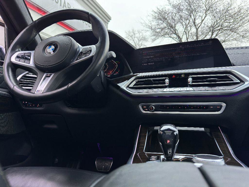 Used 2020 BMW X7 xDrive40i w/ M Sport Package image 33