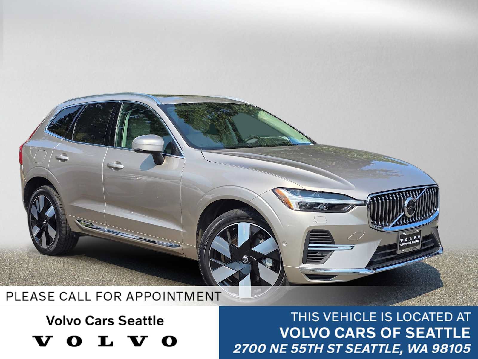 Used 2023 Volvo XC60 T8 Ultimate w/ Climate Package AWD/4WD image 1