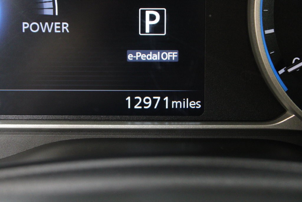 Used 2025 Nissan Leaf S FWD image 11