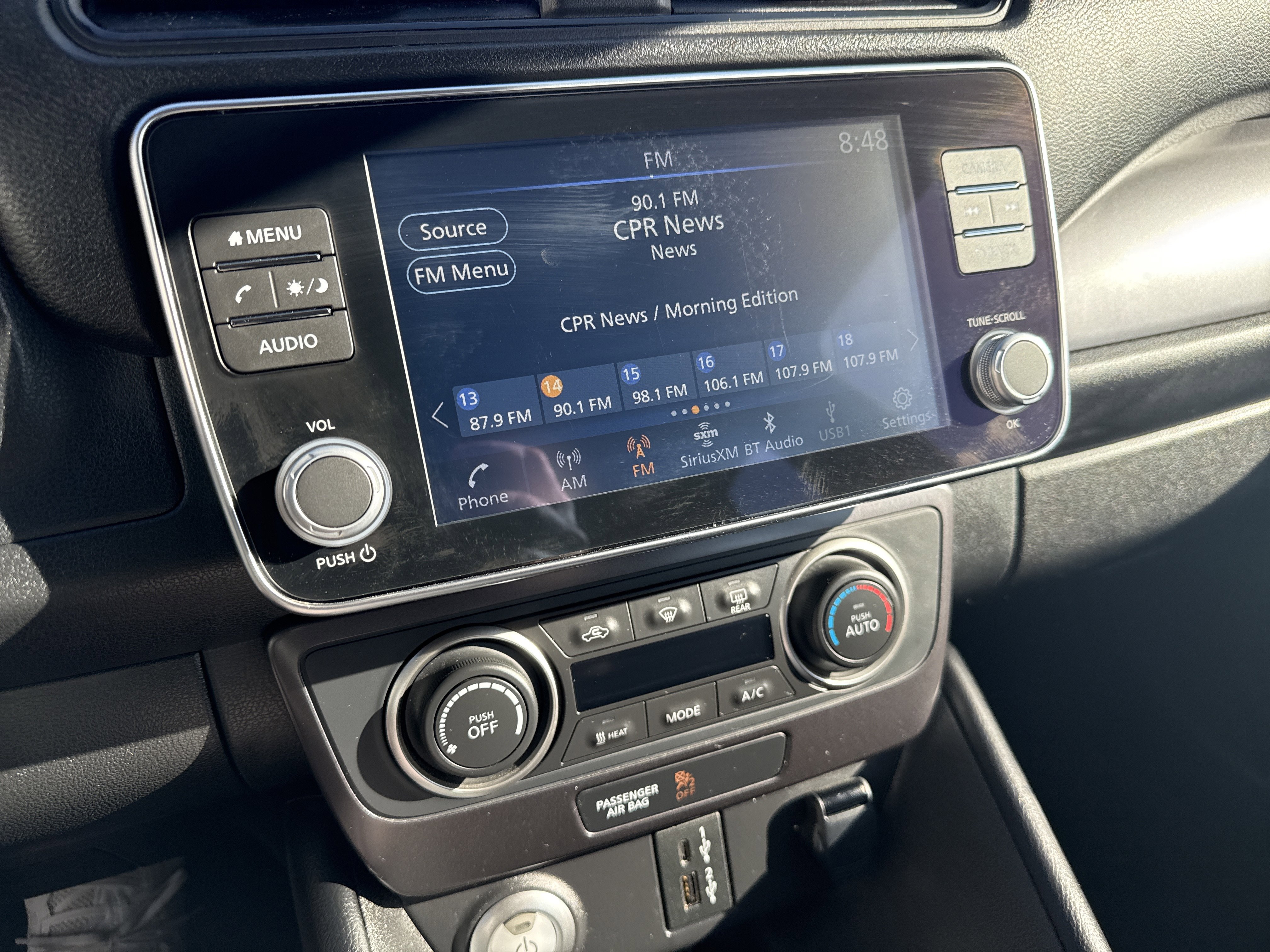 Certified 2025 Nissan Leaf S image 17