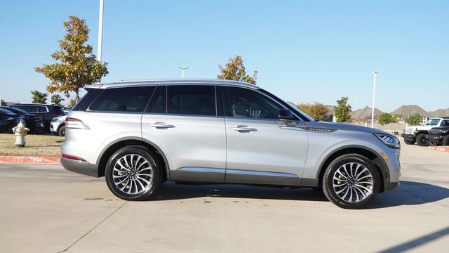 Used 2023 Lincoln Aviator Reserve w/ Equipment Group 201A image 10
