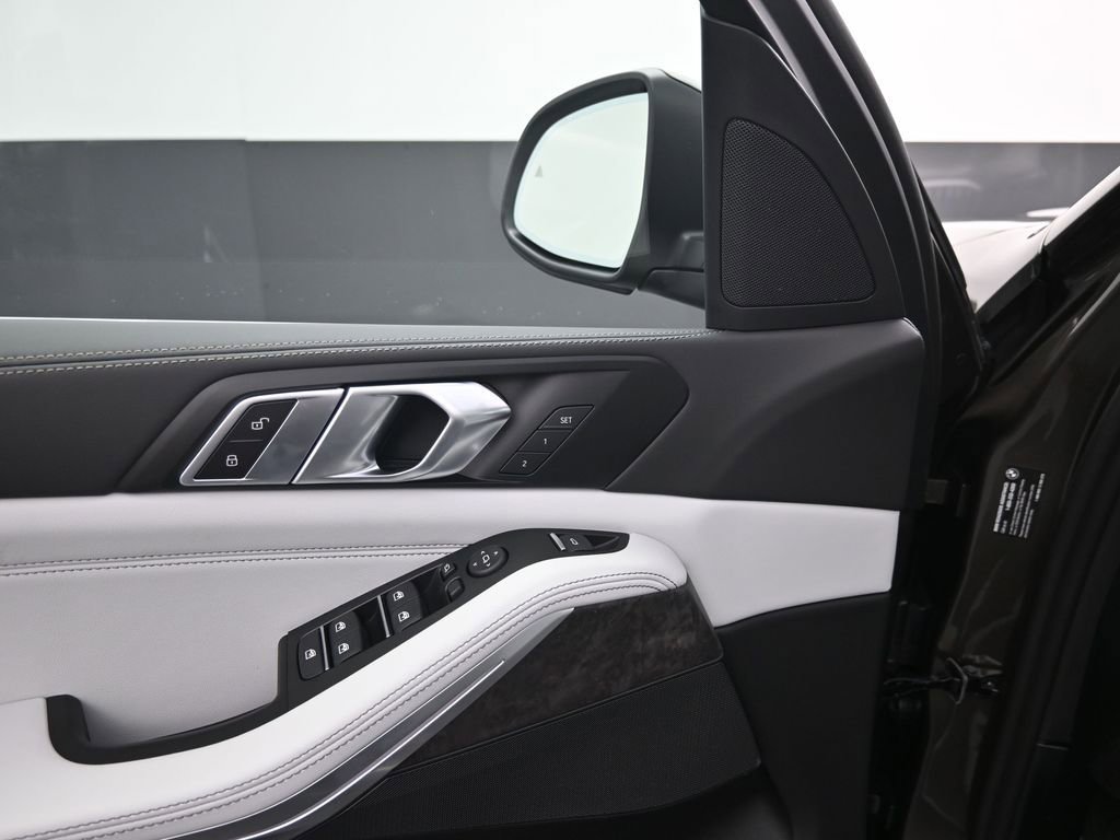 New 2026 BMW X5 sDrive40i RWD image 14