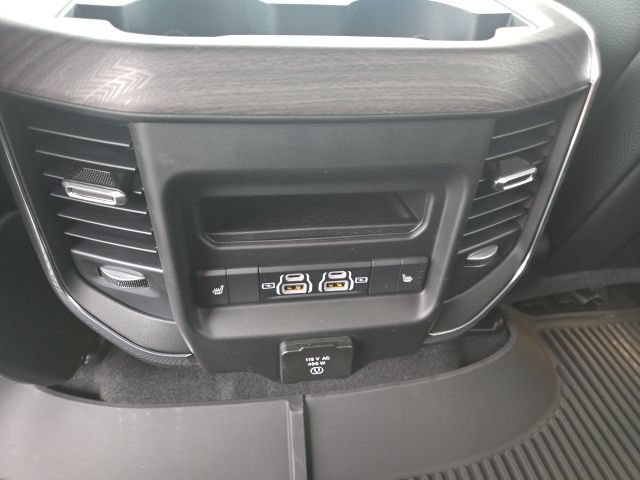 New 2026 RAM 1500 Laramie w/ Advanced Safety Group II AWD/4WD image 7
