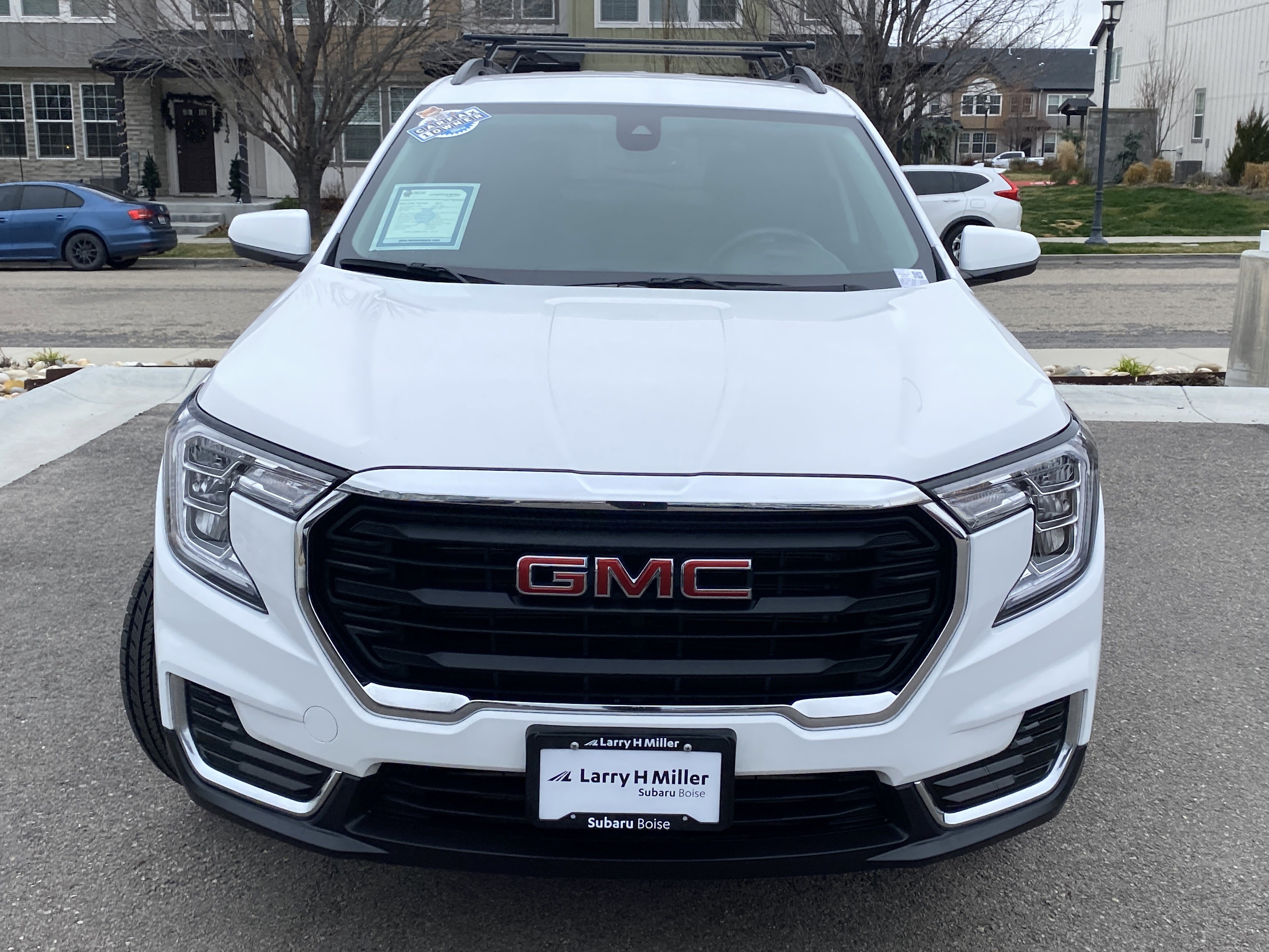 Used 2023 GMC Terrain SLE w/ Driver Convenience Package image 9