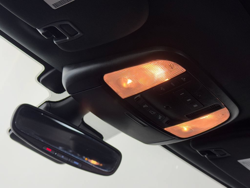 Used 2025 Dodge Durango GT AWD/4WD image 32