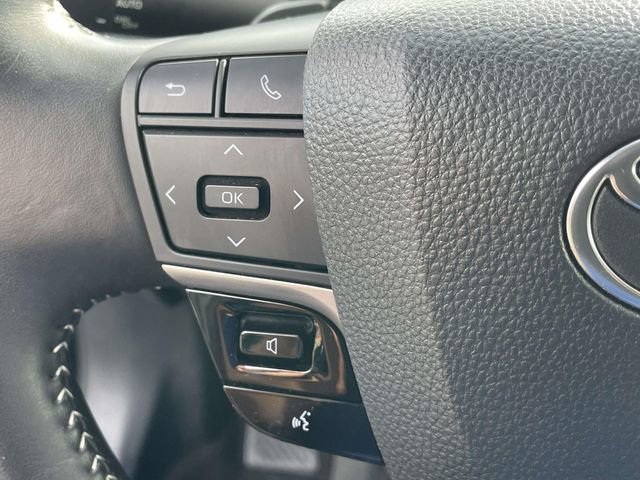 Used 2025 Toyota Camry SE FWD image 21