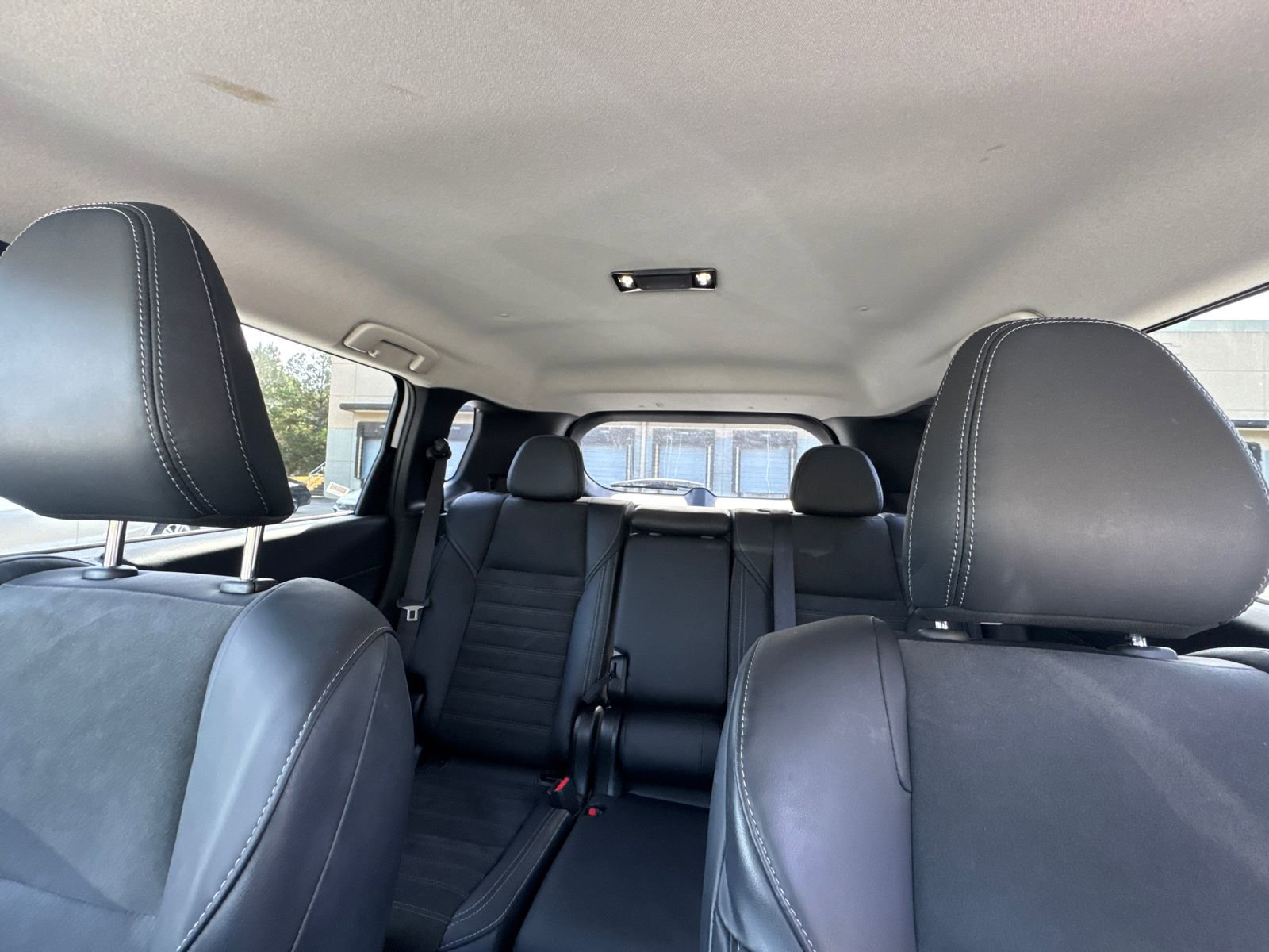 Used 2025 Mitsubishi Outlander SE image 31