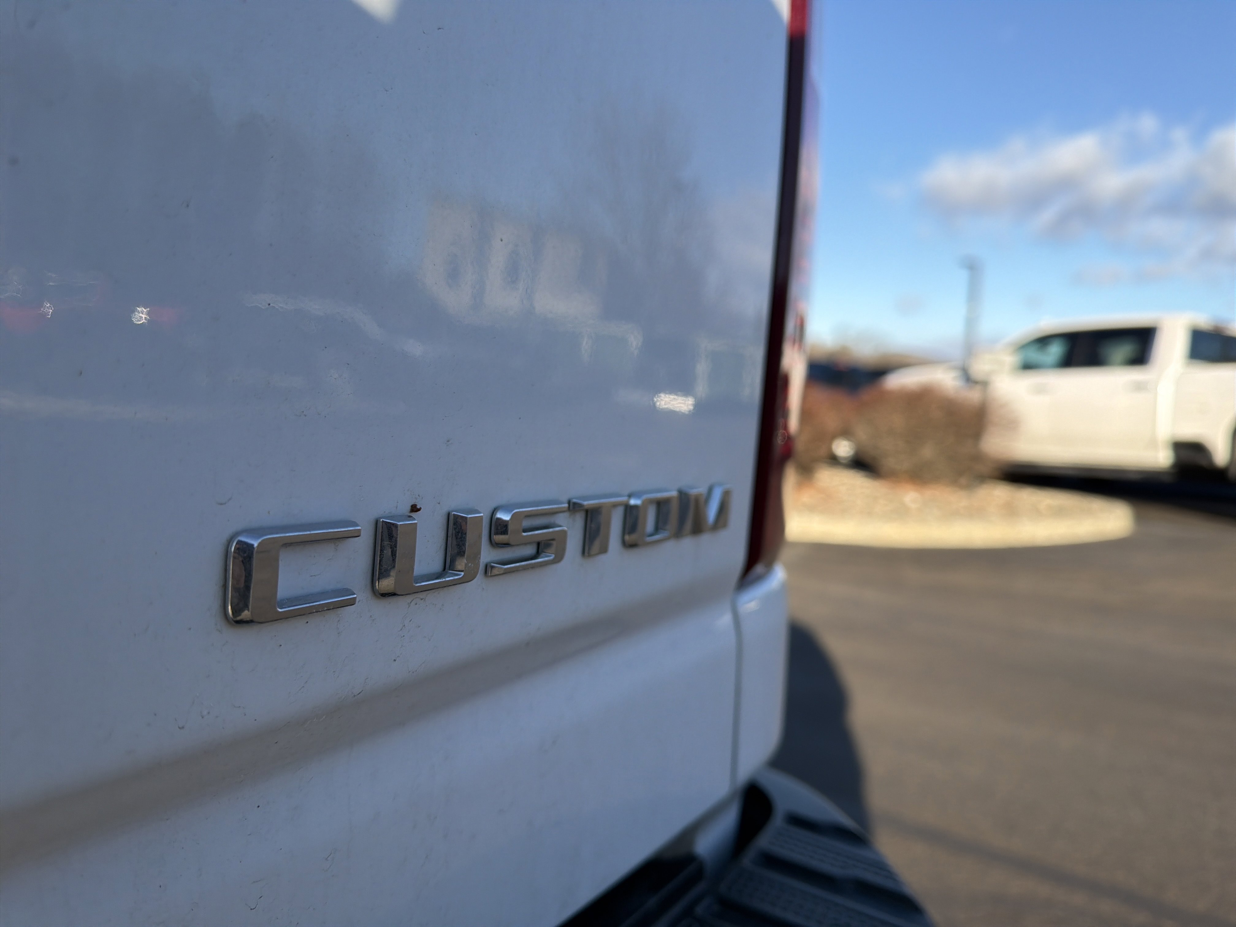 Used 2023 Chevrolet Silverado 2500 Custom w/ Custom Value Package image 31