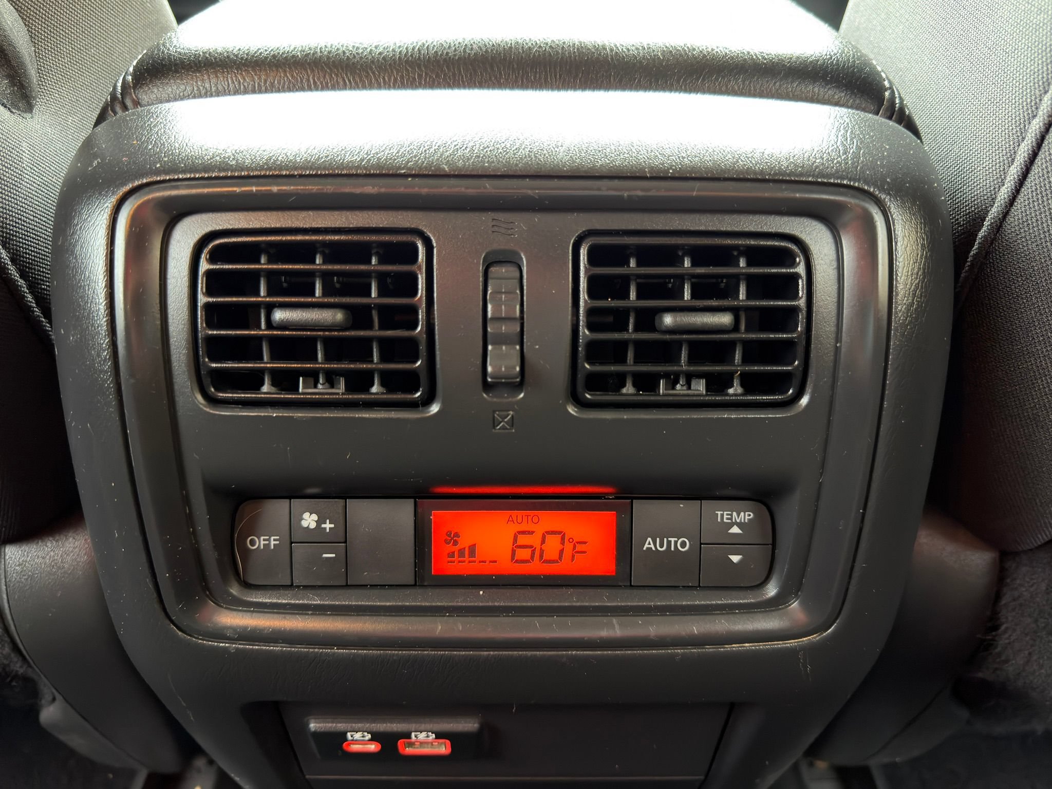Used 2019 Nissan Pathfinder S AWD/4WD image 27