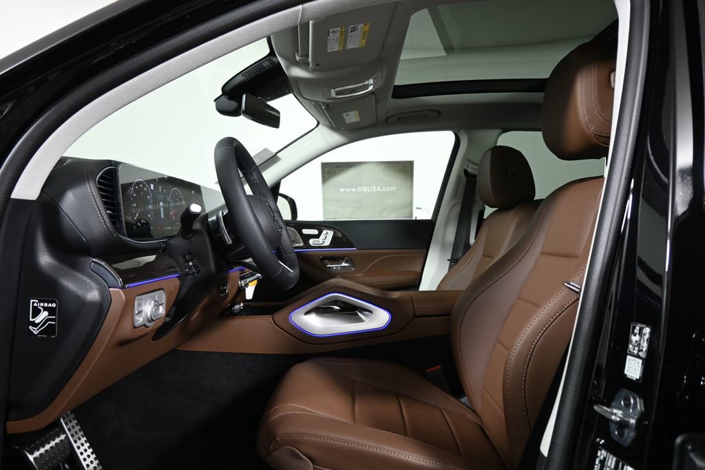 New 2026 Mercedes-Benz GLS 450 4MATIC image 3