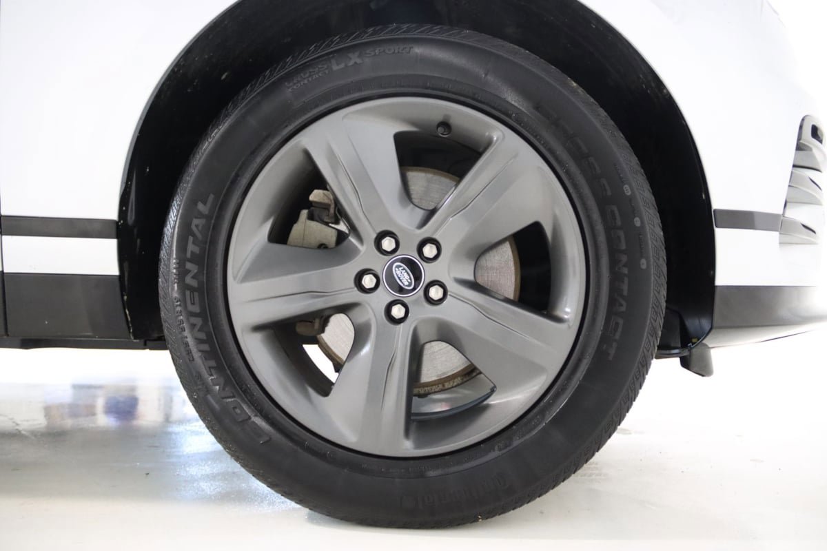 Used 2025 Land Rover Range Rover Velar Dynamic SE AWD/4WD image 74