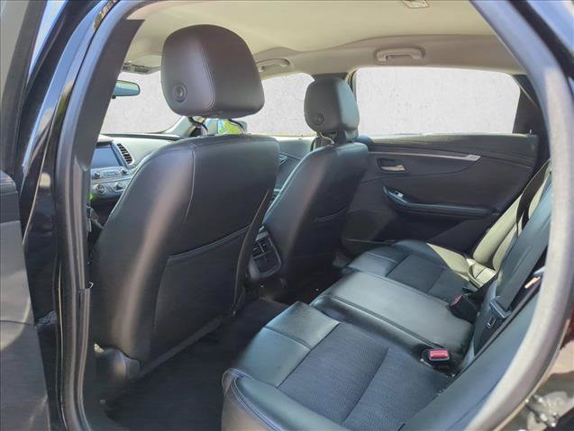 Used 2016 Chevrolet Impala LT FWD image 17
