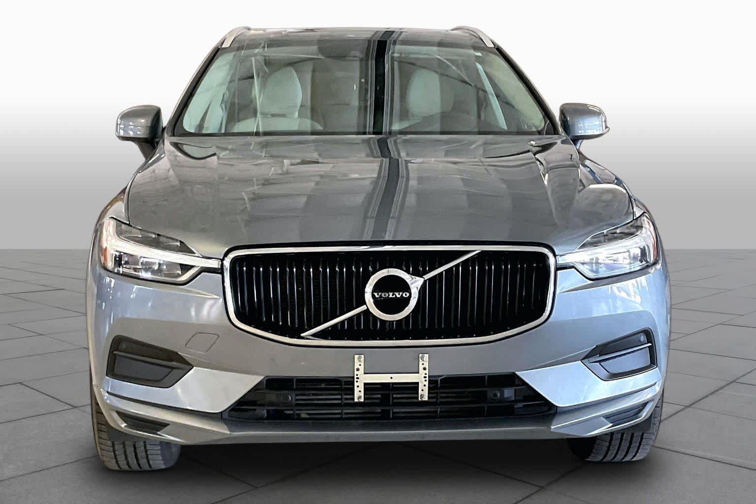 Used 2020 Volvo XC60 T6 Momentum AWD/4WD image 3