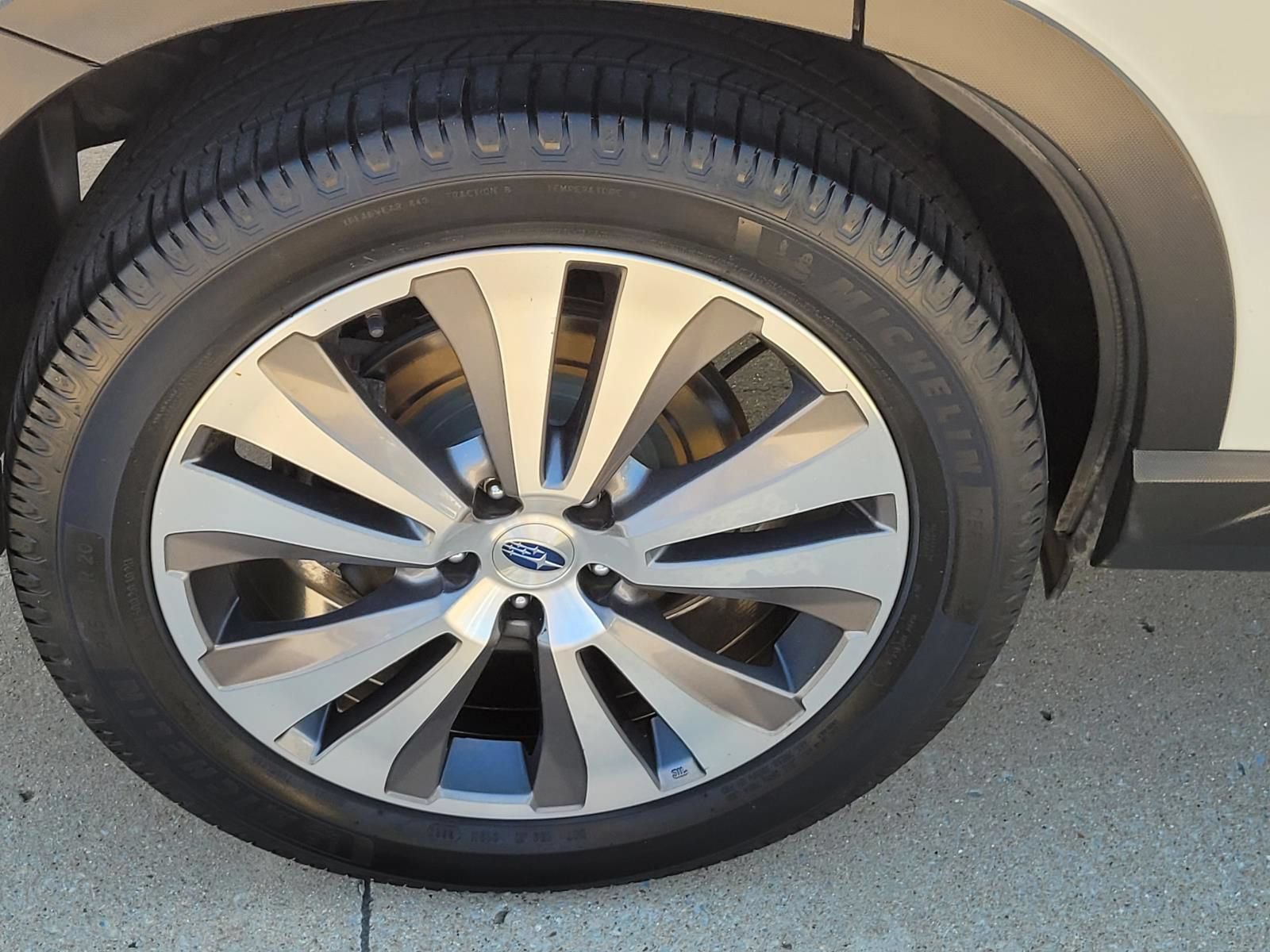 Used 2020 Subaru Ascent Limited w/ Popular Package #2 AWD/4WD image 6
