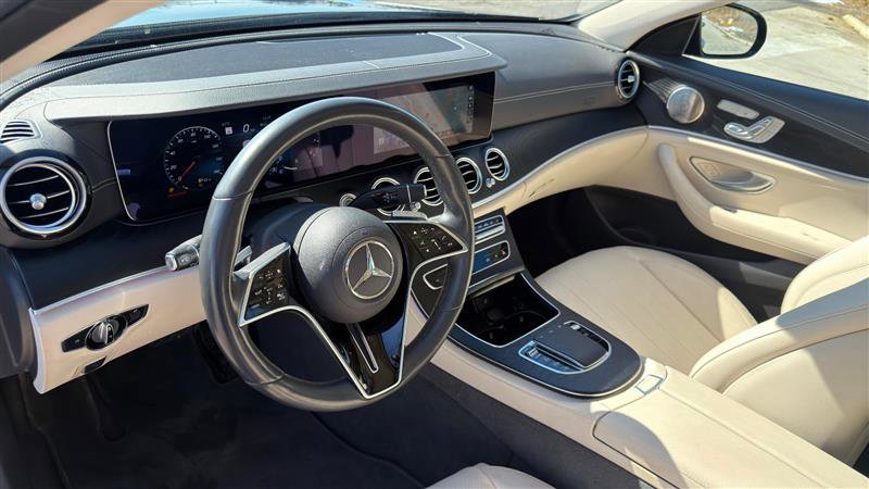 Used 2022 Mercedes-Benz E 350 4MATIC Sedan w/ Driver Assistance Package image 17