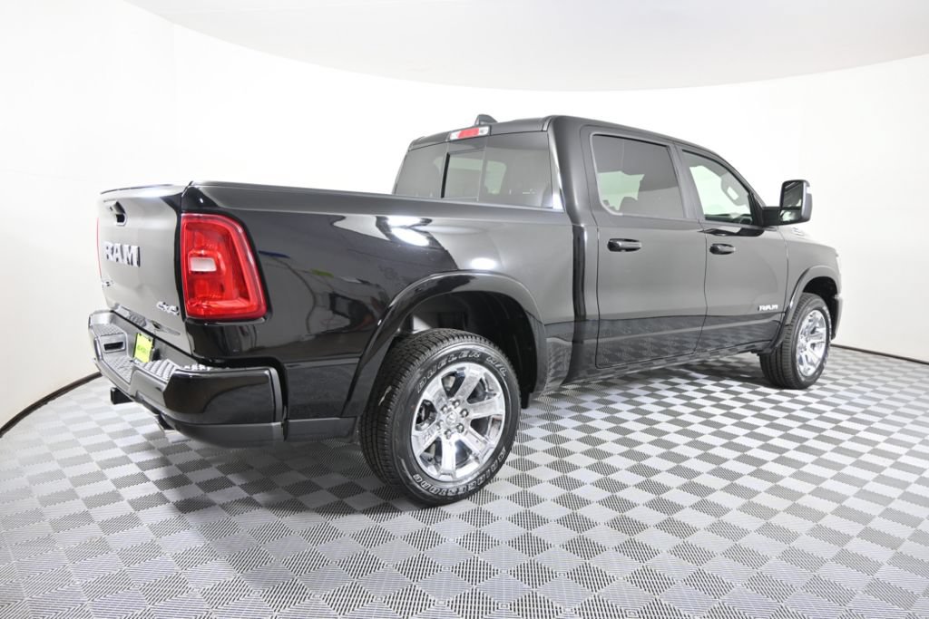 Used 2026 RAM 1500 Big Horn AWD/4WD image 7