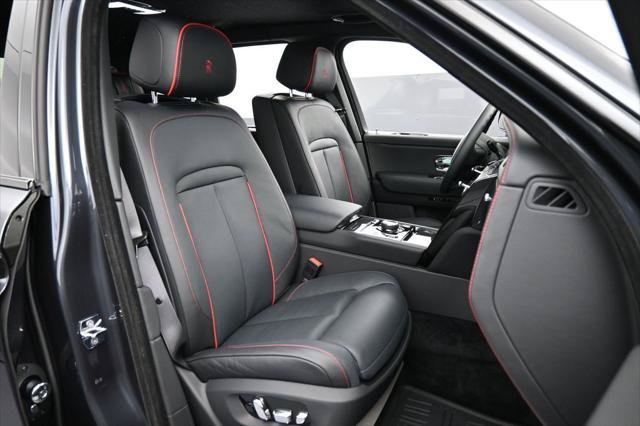 Certified 2024 Rolls-Royce Cullinan Black Badge AWD/4WD image 33