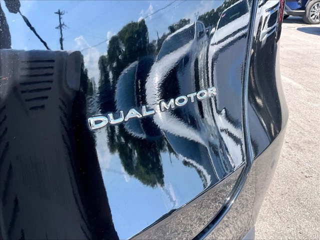 Used 2022 Tesla Model Y Long Range AWD/4WD image 30