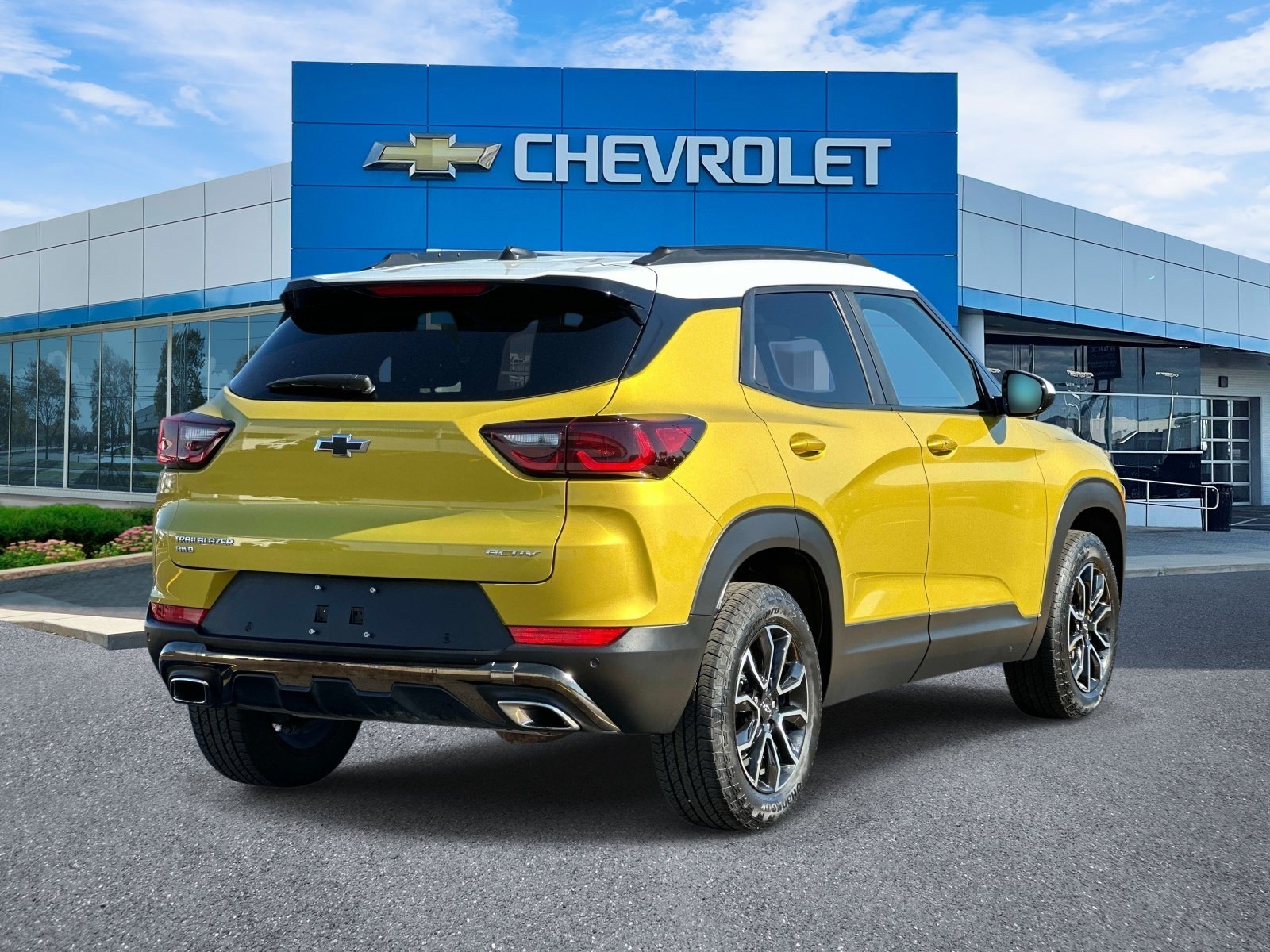Certified 2024 Chevrolet TrailBlazer ACTIV w/ Convenience Package AWD/4WD image 3